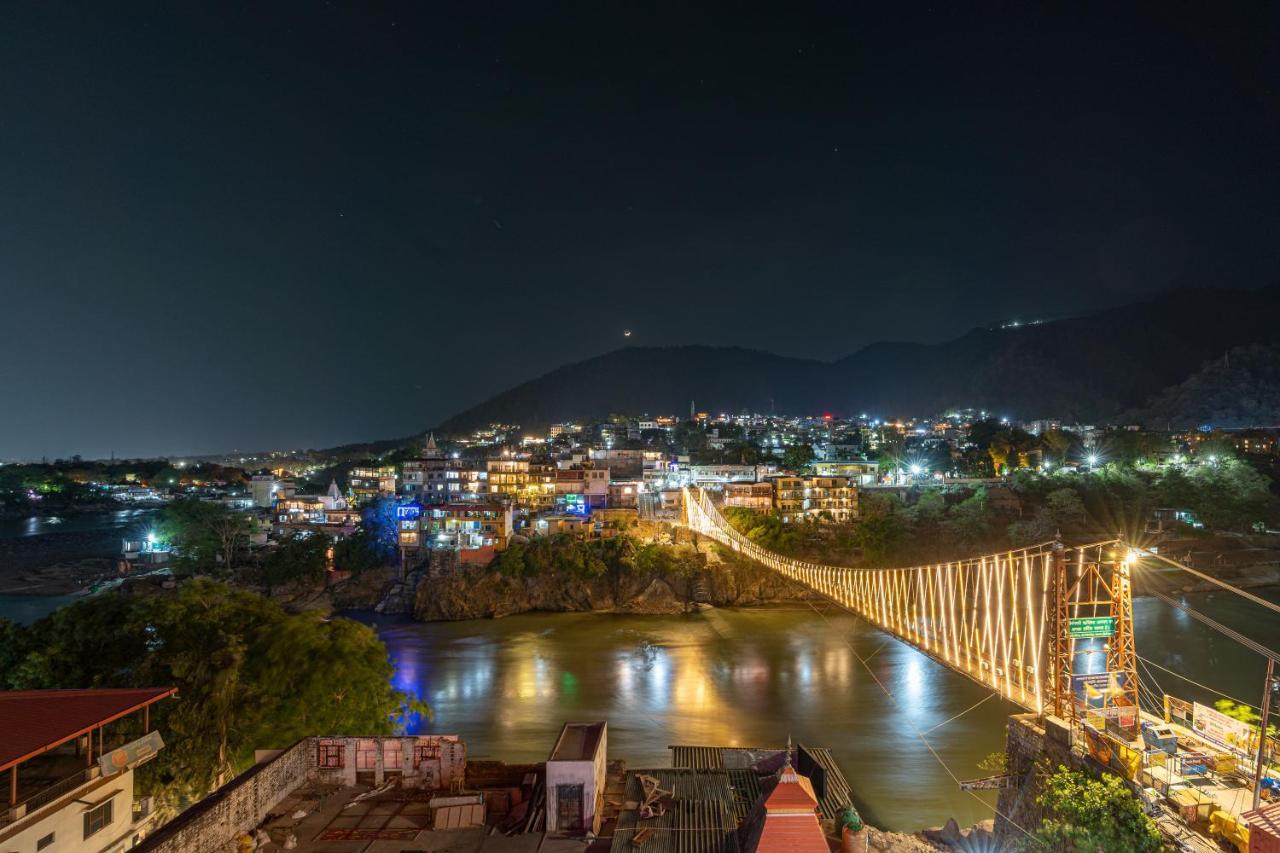 Madpackers Rishikesh Laxman Jhula Hostel Buitenkant foto